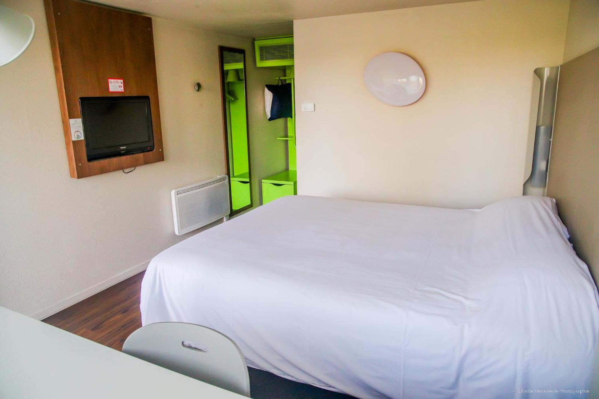 Campanile Montargis - Amilly Hotel Amilly  Exterior photo